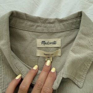 Madewell Men’s Collar Tee in Light Tan